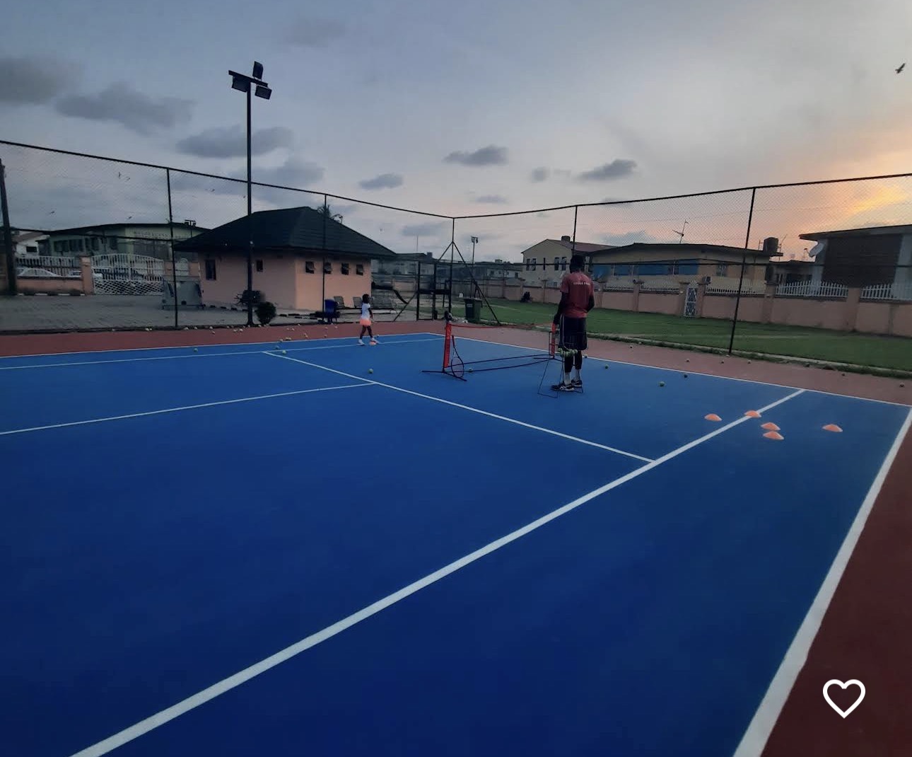 Monaliza Tennis Club seating